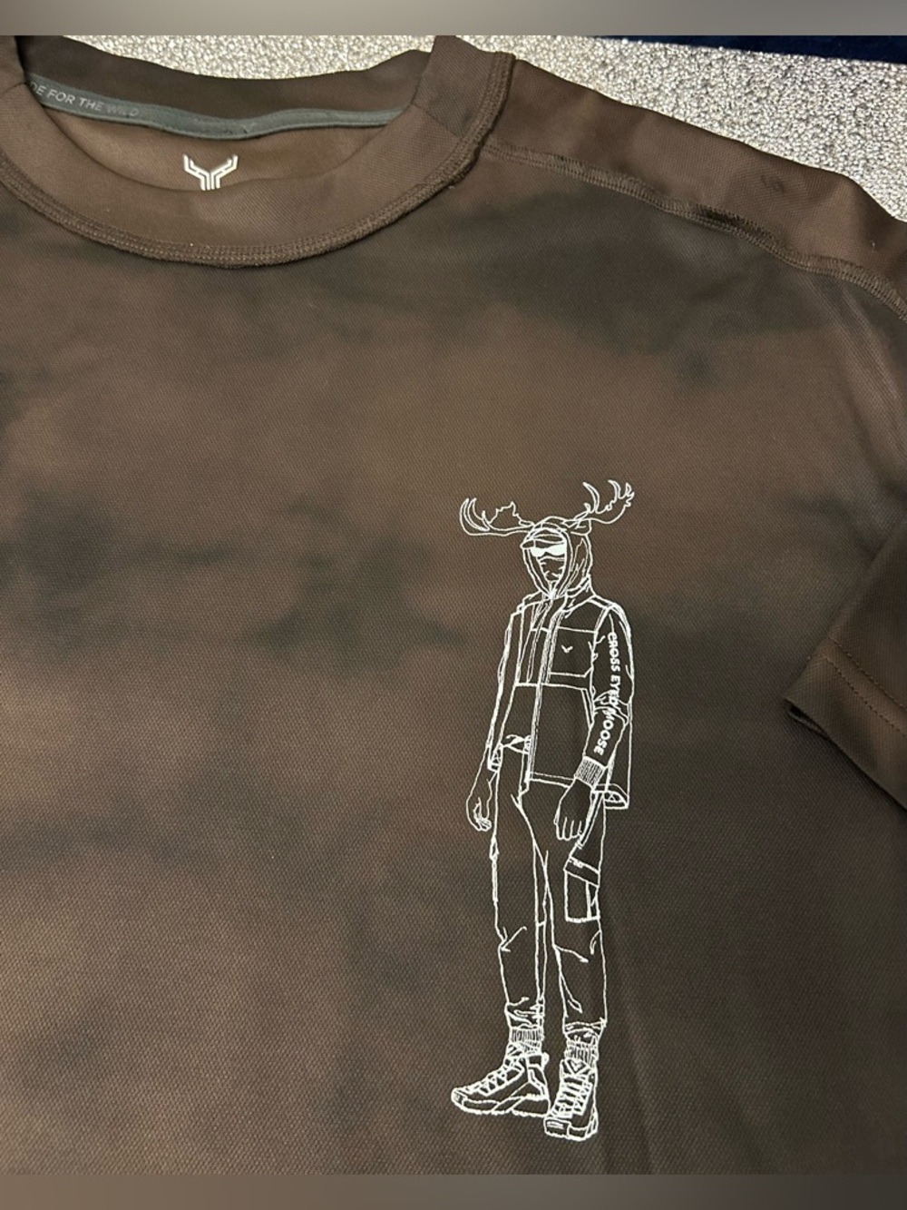 Cross Eyed Moose Wilder Graphic Tee with Deer Illustration in Black/Brown Xl